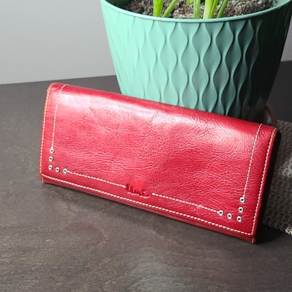 Beautiful Bright Red Wallet (Genuine leather)